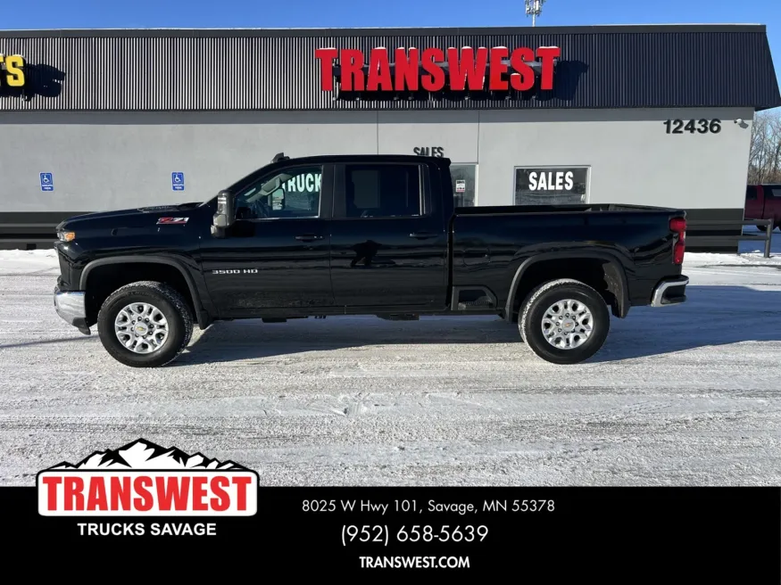 2024 Chevrolet Silverado 3500HD LT | Photo 7 of 15