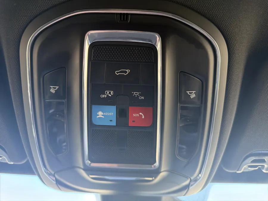 2024 Jeep Wagoneer Series II | Photo 21 of 22