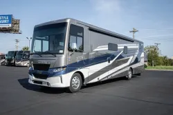 2026 Newmar Canyon Star 3947 | Thumbnail Photo 10 of 27