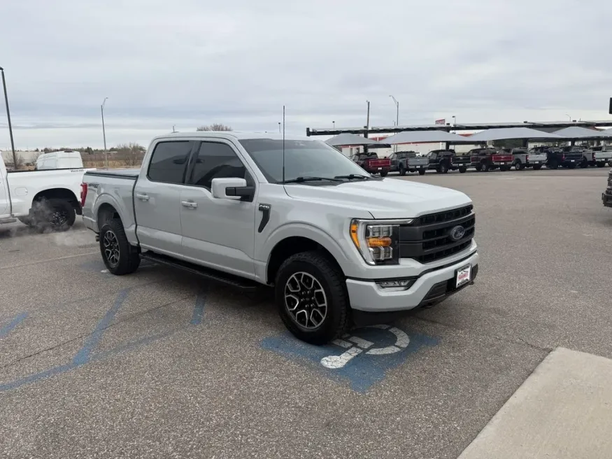 2023 Ford F-150 | Photo 3 of 31