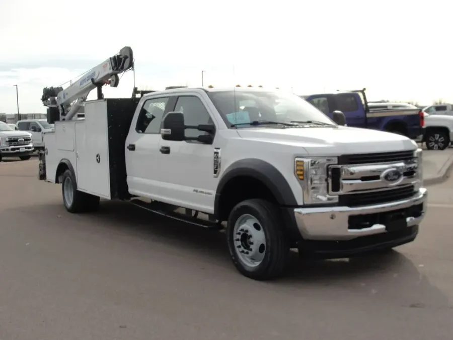 2019 Ford Super Duty F-550 XL | Photo 6 of 14