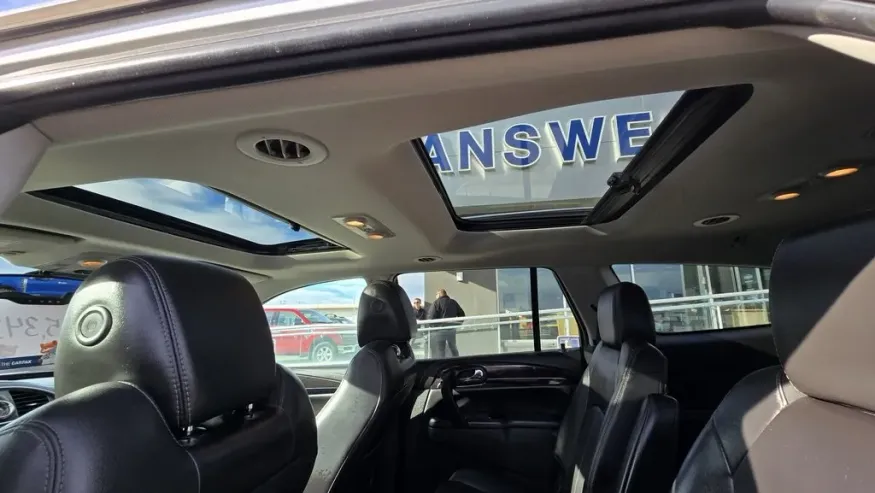 2017 Buick Enclave | Photo 27 of 32