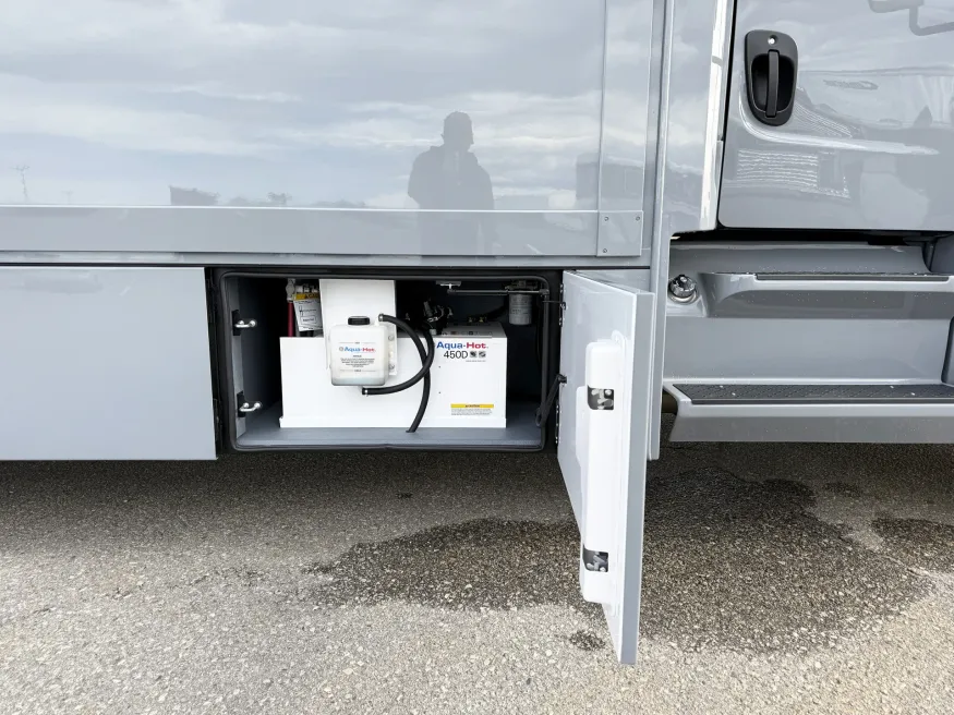 2026 Renegade Verona LE 40LRB | Photo 25 of 31