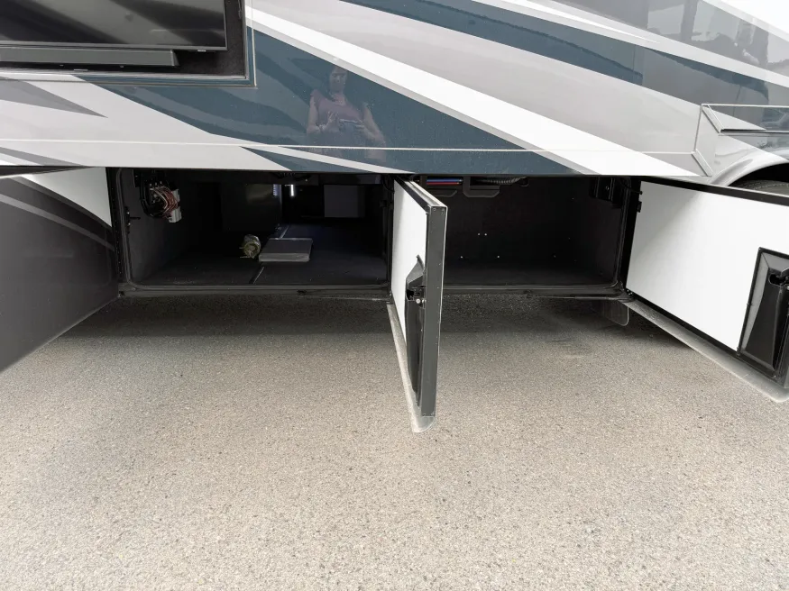 2026 Newmar Ventana 3512 | Photo 20 of 28