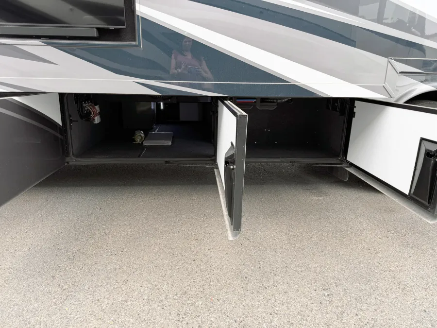 2026 Newmar Ventana 3512 | Photo 20 of 28