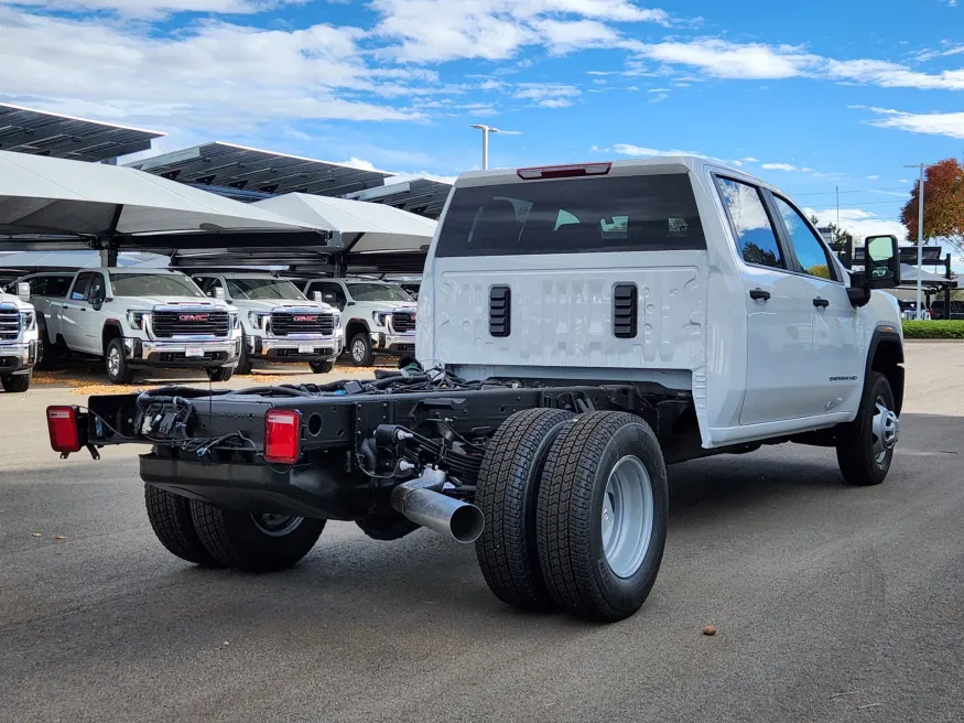 2026 GMC Sierra 3500HD CC Pro | Photo 3 of 28