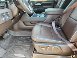 2026 GMC Sierra 2500HD Denali | Thumbnail Photo 10 of 31