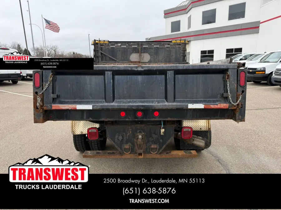 2016 Ford Super Duty F-550 XL | Photo 9 of 20