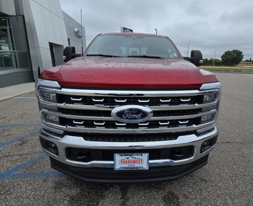 2026 Ford Super Duty F-350 | Photo 2 of 30