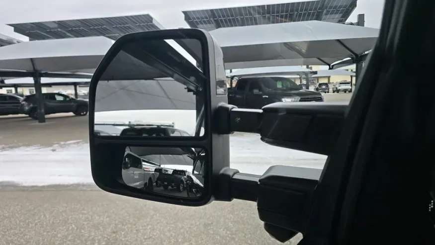 2025 Ford F-250 | Photo 10 of 31