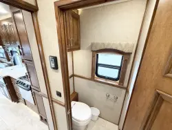 2018 Renegade Classic 3400AM | Thumbnail Photo 15 of 29