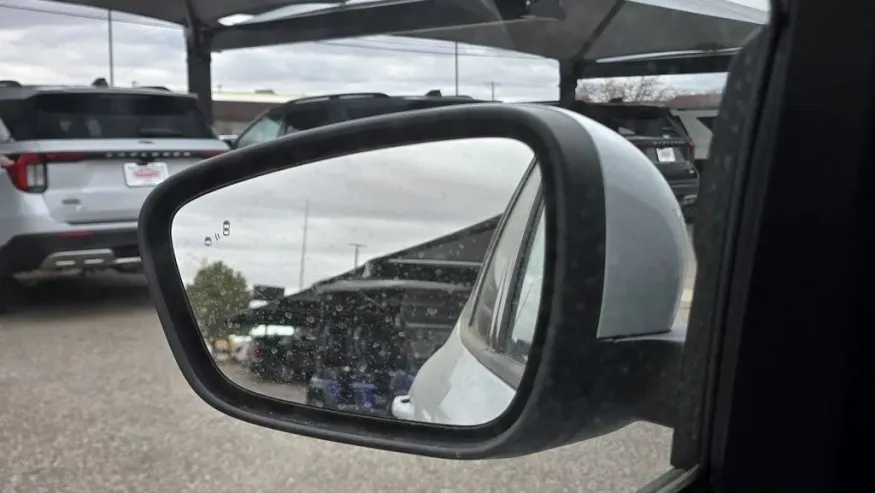 2026 Ford Escape Hybrid | Photo 11 of 32