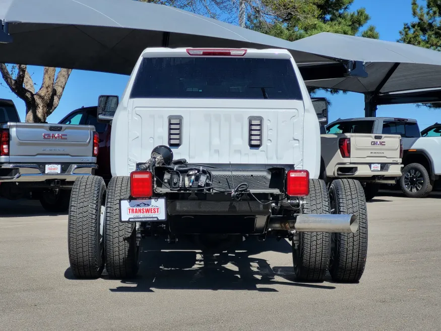 2026 GMC Sierra 3500HD CC Pro | Photo 5 of 22