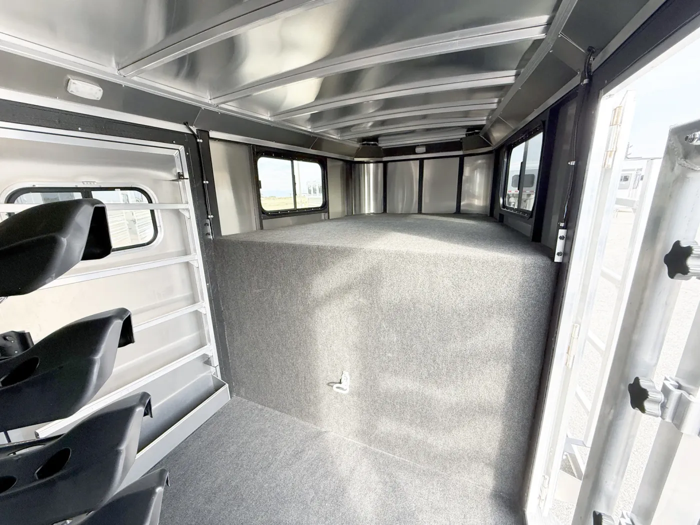 2026 Logan Coach Bullseye 4HGN | Photo 5 of 16