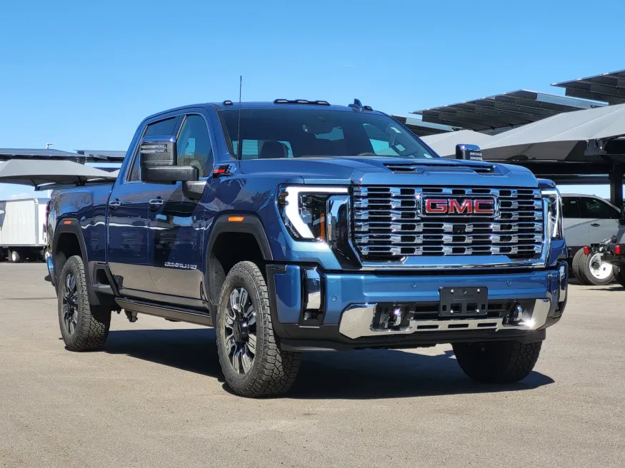2026 GMC Sierra 2500HD Denali | Photo 2 of 25