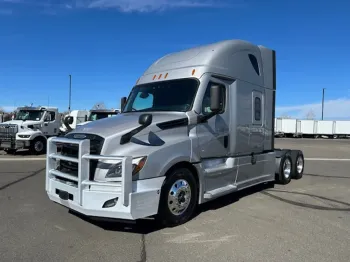 2022 Freightliner Cascadia 126