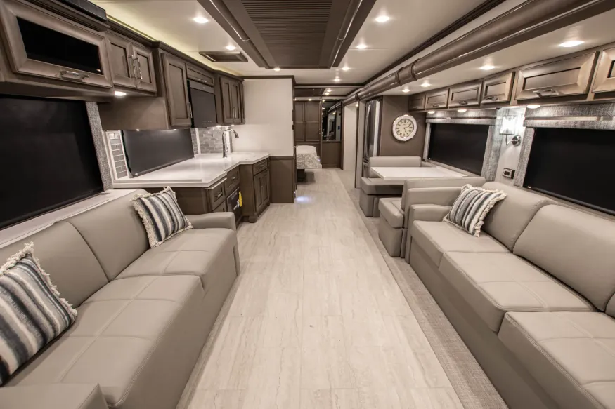 2026 Newmar Ventana 4369 | Photo 3 of 30