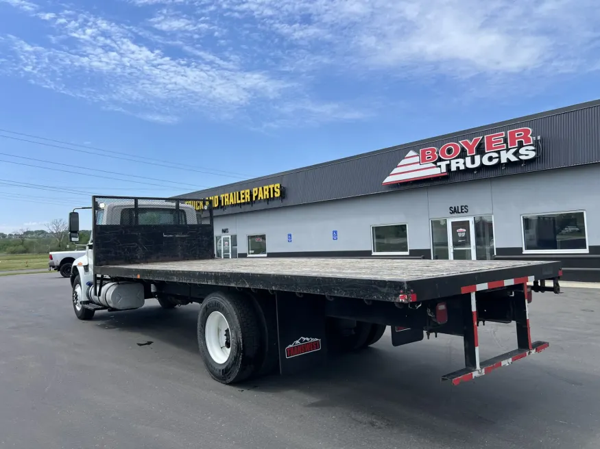 2018 International 4300 | Photo 7 of 11