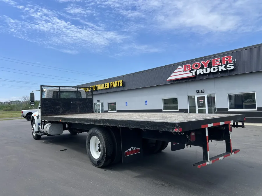 2018 International 4300 | Photo 7 of 11