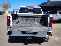 2026 GMC Sierra 2500HD Denali | Thumbnail Photo 15 of 31