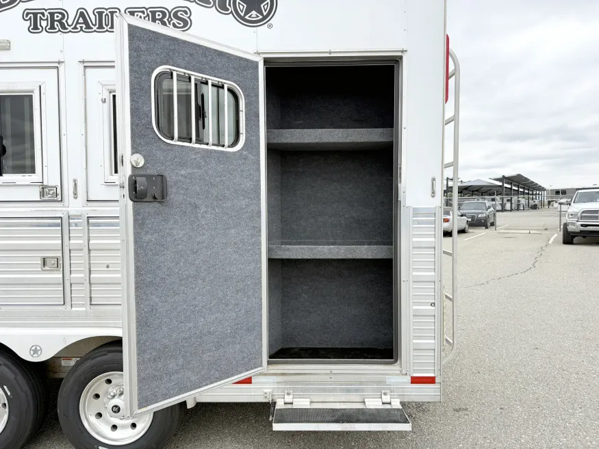 2020 Bloomer 6HGN | Photo 11 of 19