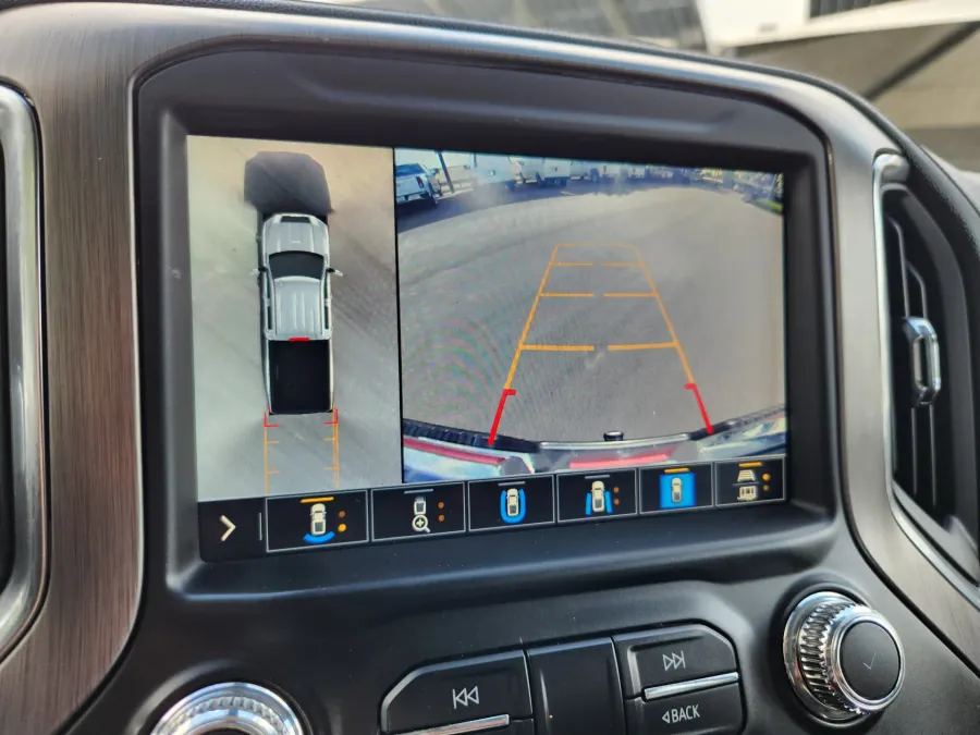 2023 GMC Sierra 2500HD Denali | Photo 28 of 30