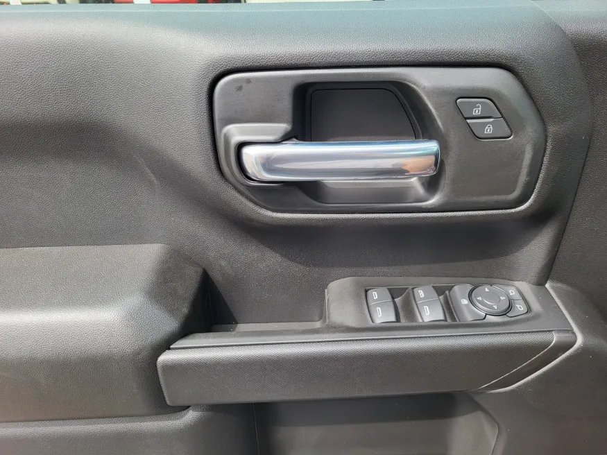 2026 GMC Sierra 1500 Pro | Photo 18 of 24