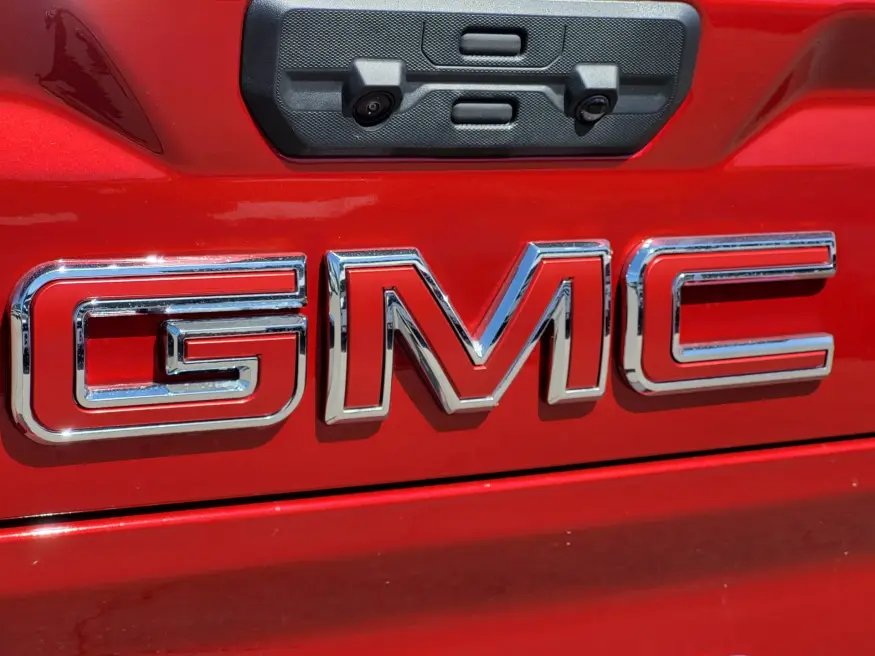2026 GMC Sierra 2500HD AT4 | Photo 10 of 25