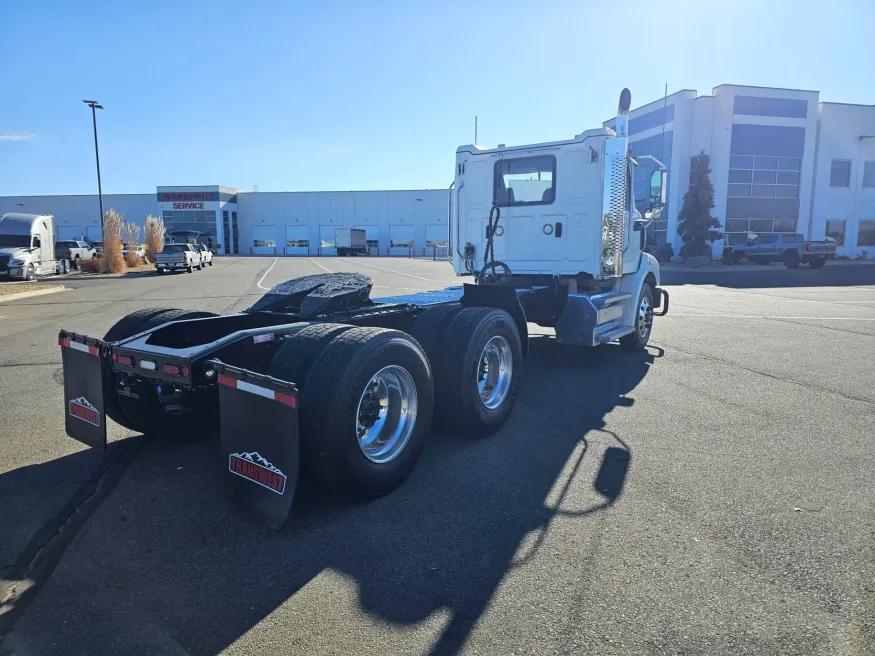 2025 Western Star 47X | Photo 5 of 16