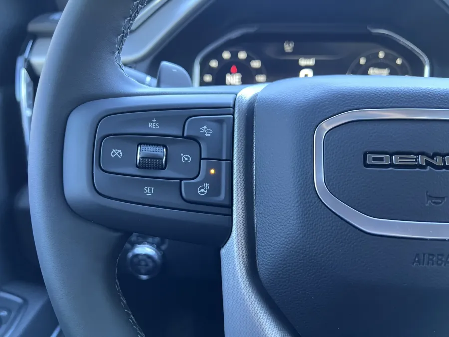 2026 GMC Sierra 1500 Denali | Photo 23 of 30