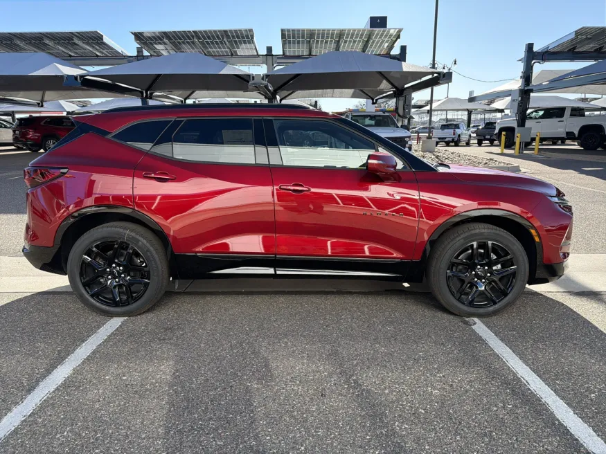 2026 Chevrolet Blazer RS | Photo 5 of 23
