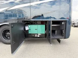 2026 Newmar Summit Aire 4505 | Thumbnail Photo 30 of 32