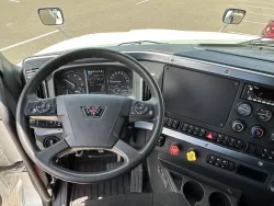 2022 Western Star 49X | Thumbnail Photo 11 of 18