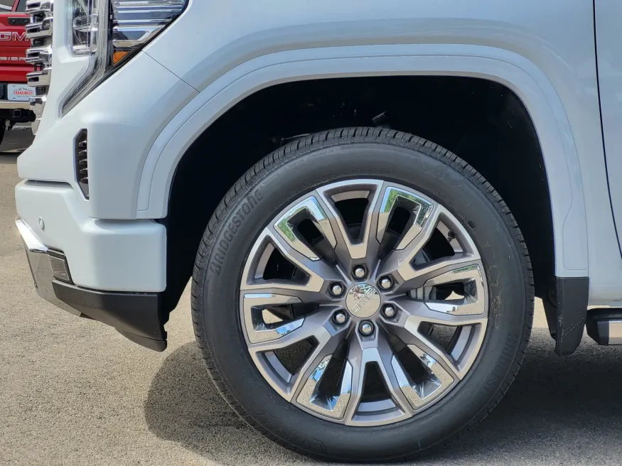 2026 GMC Sierra 1500 Denali | Photo 8 of 26