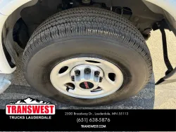 2024 GMC Savana 2500 Cargo | Thumbnail Photo 17 of 20
