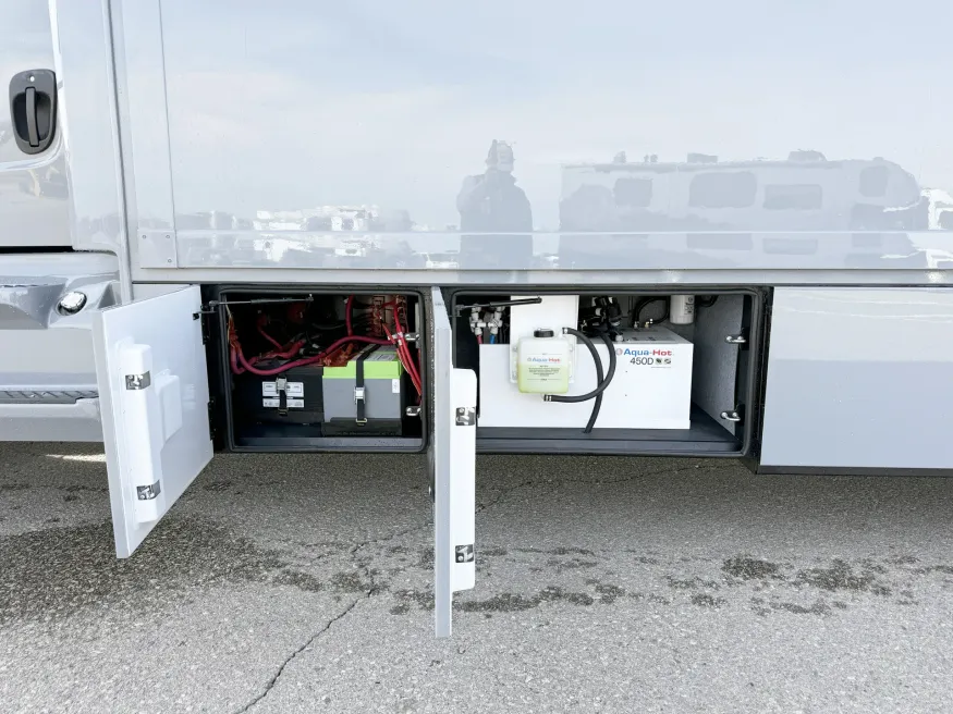 2026 Renegade Verona 36VSB | Photo 30 of 29