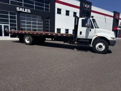 2018 International 4000 | Thumbnail Photo 4 of 18