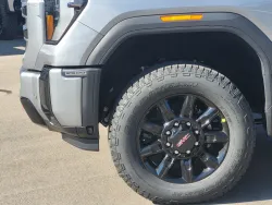 2026 GMC Sierra 2500HD AT4 | Thumbnail Photo 8 of 31