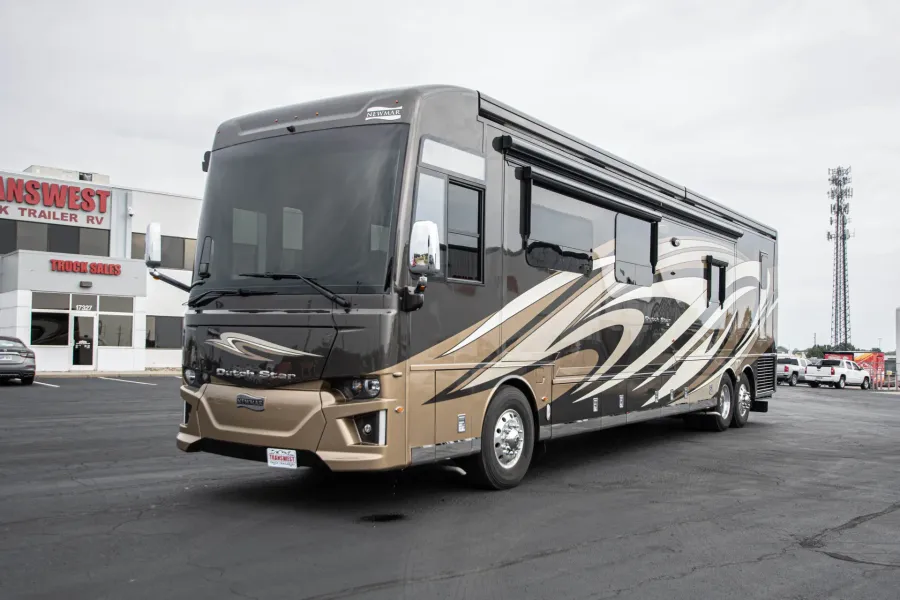 2019 Newmar Dutch Star 4369 | Photo 6 of 31