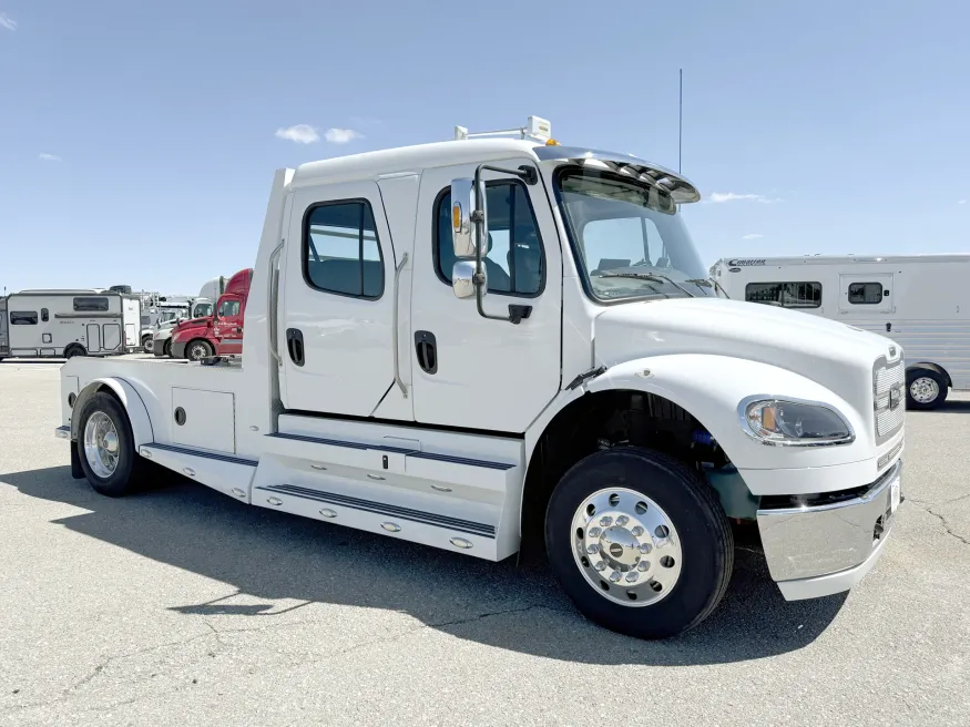 2023 Freightliner M2 106 Summit Hauler | Photo 22 of 22