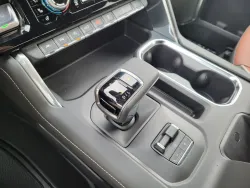 2026 GMC Sierra 1500 Denali Ultimate | Thumbnail Photo 17 of 26