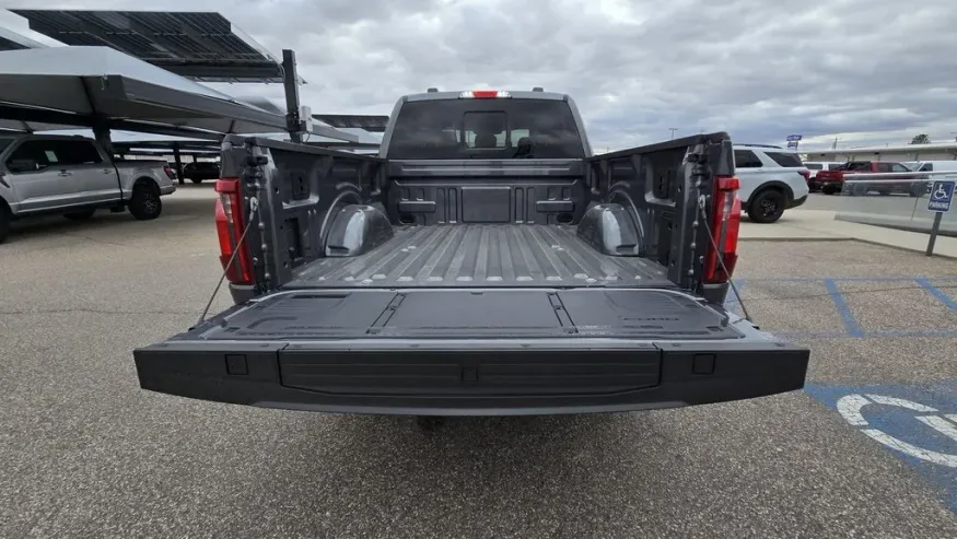 2026 Ford F-150 | Photo 14 of 40