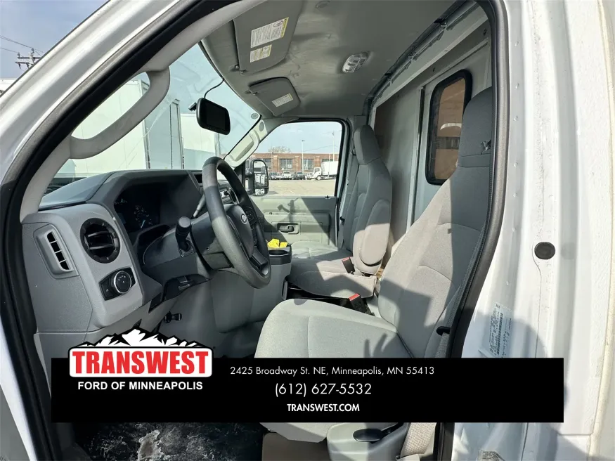 2025 Ford E-350SD | Photo 8 of 11