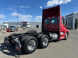2023 Freightliner Cascadia 126 | Thumbnail Photo 4 of 13