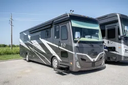 2026 Tiffin Allegro Breeze 33BR | Thumbnail Photo 5 of 21