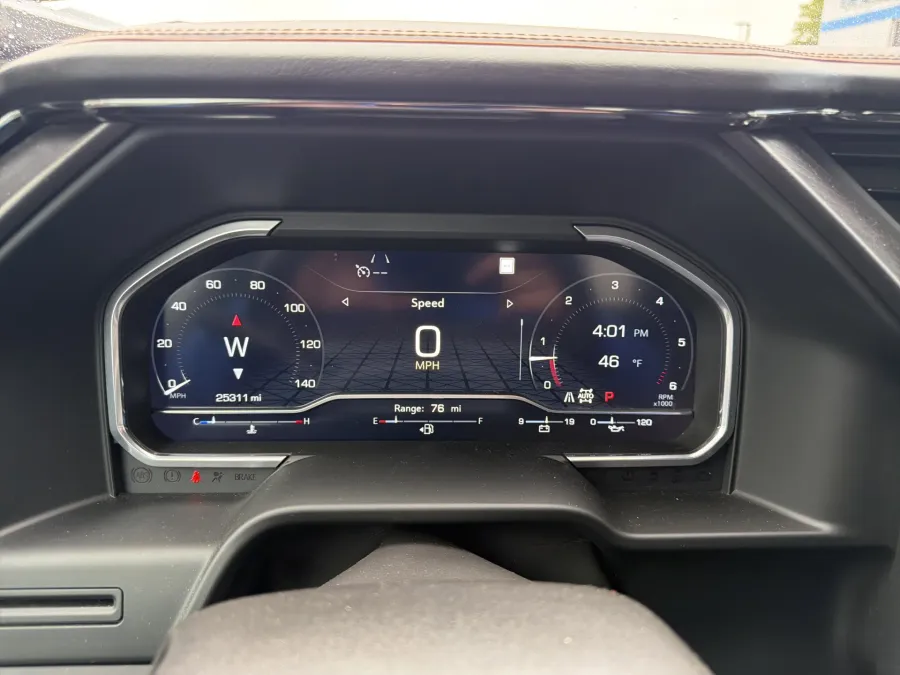 2023 GMC Sierra 1500 AT4 | Photo 18 of 20