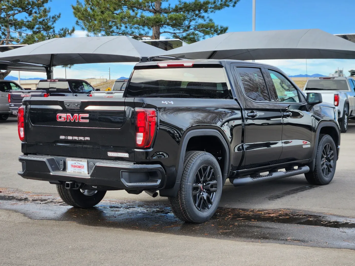 2026 GMC Sierra 1500 Elevation | Photo 2 of 23
