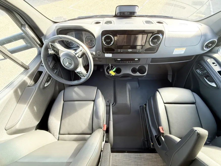 2026 Winnebago EKKO 23B | Photo 7 of 24