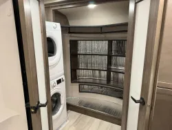 2022 Grand Design Solitude 373FB R | Thumbnail Photo 17 of 18
