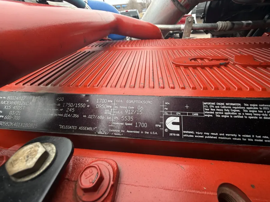 2022 Kenworth T680 | Photo 9 of 16